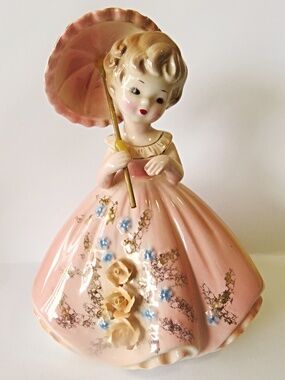 RARE  VINTAGE JOSEF ORIGINALS GIRL PINK PARASOL FIGURINE